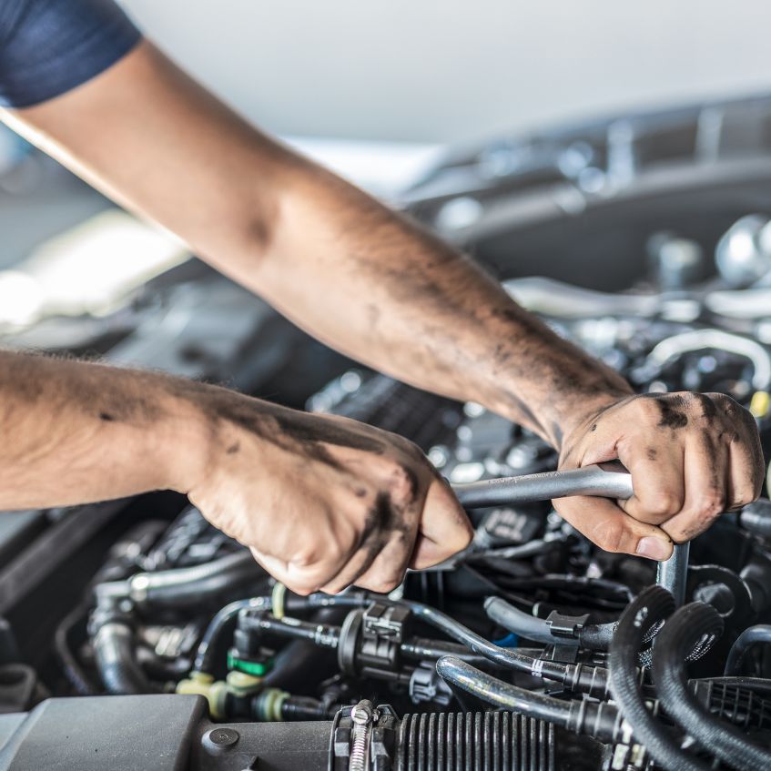 Mobil Bergetar Terus Menerus? Ini Dia Penyebab Umum dan Cara Mengatasinya!