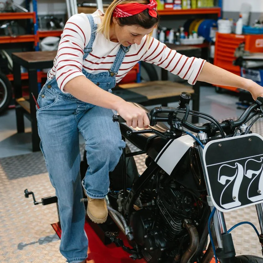 Bikin Panik, ini 9 Penyebab Motor Susah Hidup Saat di Engkol